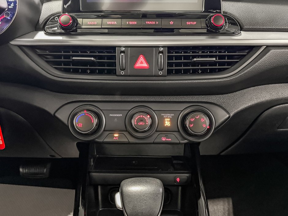 2024 Kia Forte EX-21