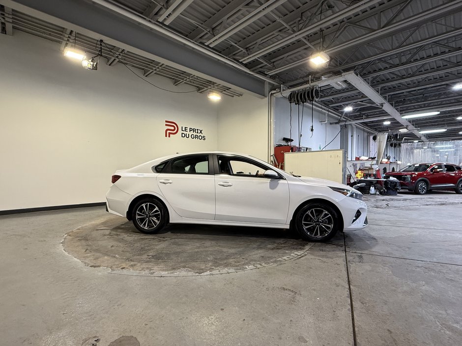 Kia Forte EX 2024-1