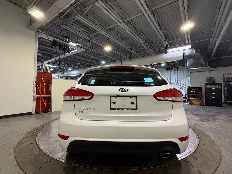 2018 Kia Forte5 LX+-3
