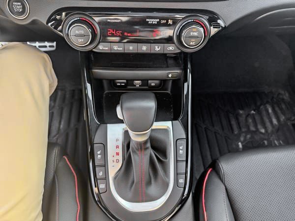 2024 Kia Forte5 GT LIMITED-21