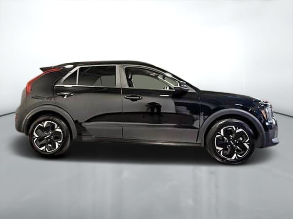 2025 Kia Niro électrique WIND+-1