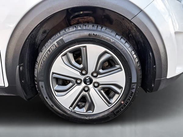 2019 Kia Niro L-9