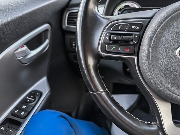 2019 Kia Niro L-16