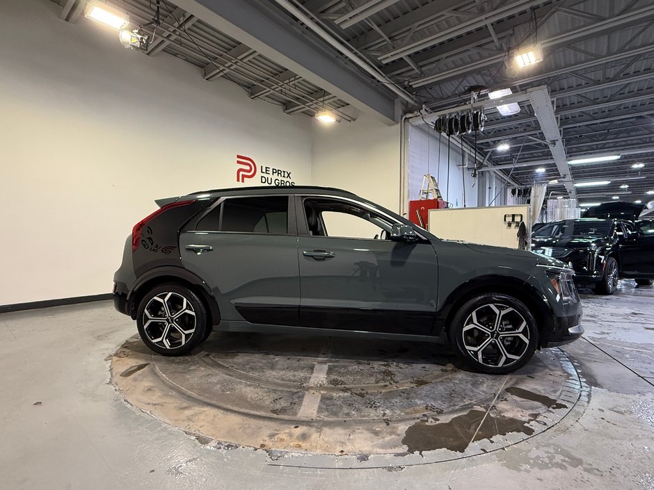 Kia Niro SX 2025-1