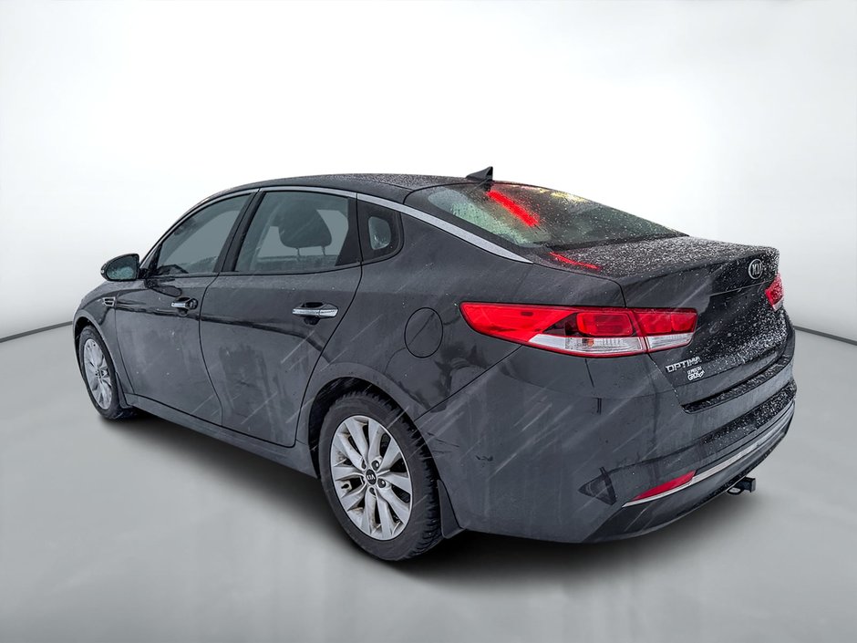 Kia Optima LX + 2017-5