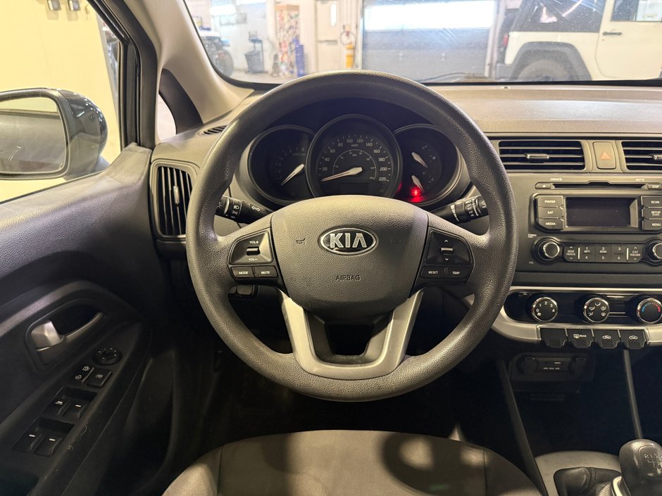 Kia Rio LX+ 2015-13