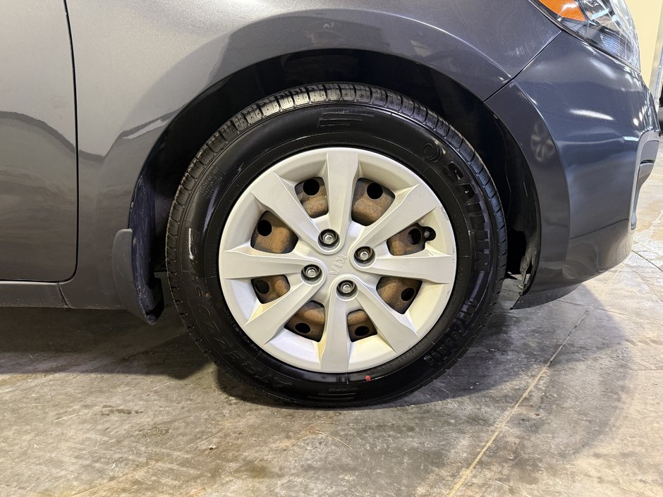 Kia Rio LX+ 2015-9