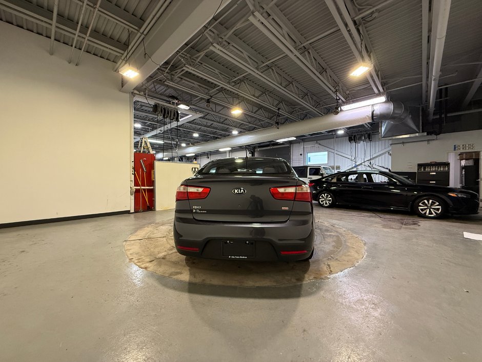 Kia Rio LX+ 2015-3