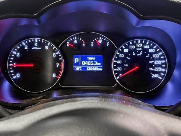 2014 Kia Rondo LX-18