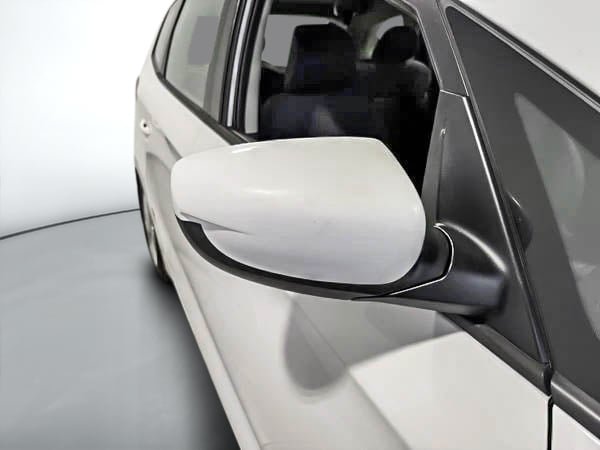 2014 Kia Rondo LX-8