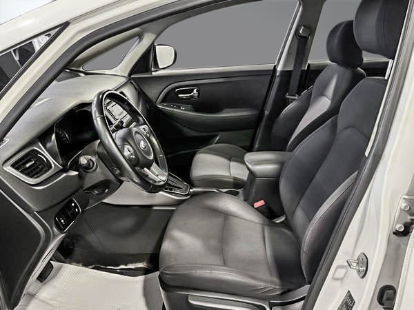 2014 Kia Rondo LX-12
