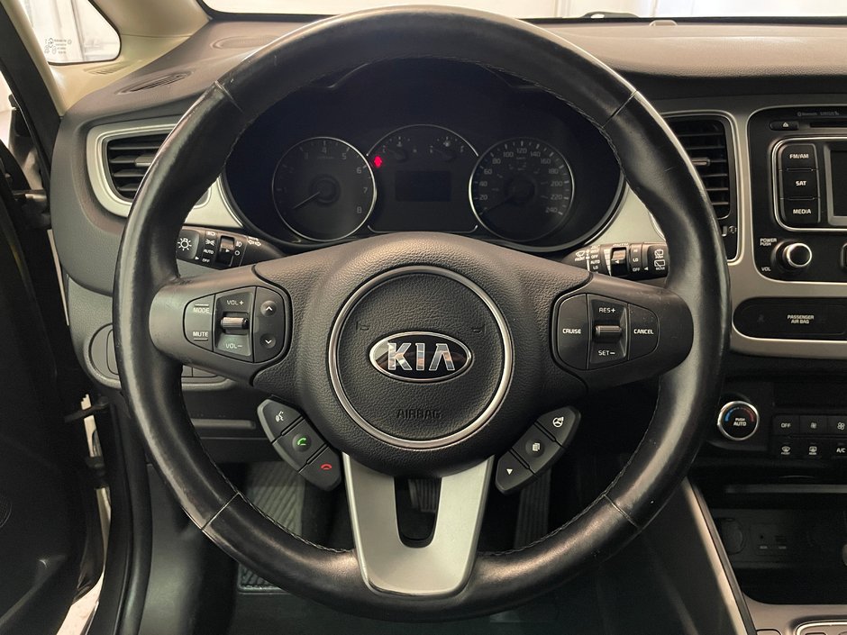 Kia Rondo EX 2015-11