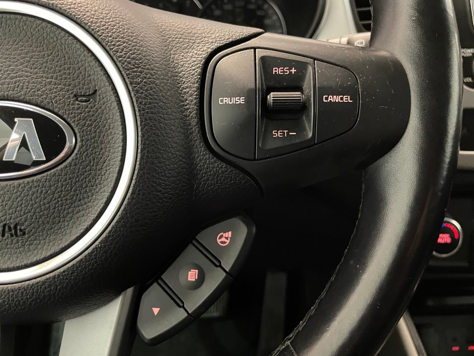 Kia Rondo EX 2015-13