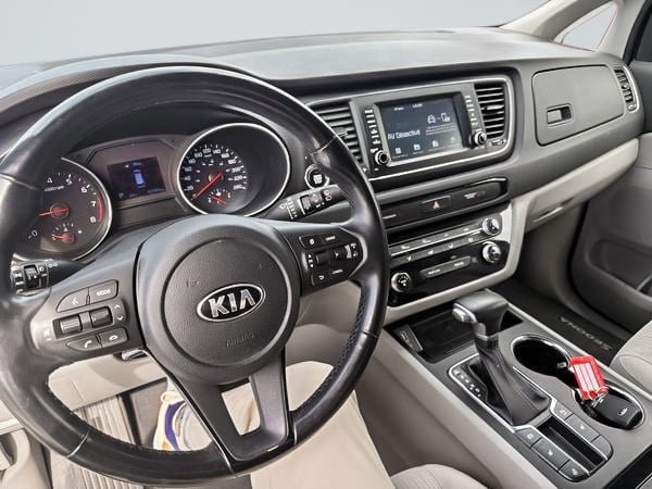 2020 Kia Sedona LX-26