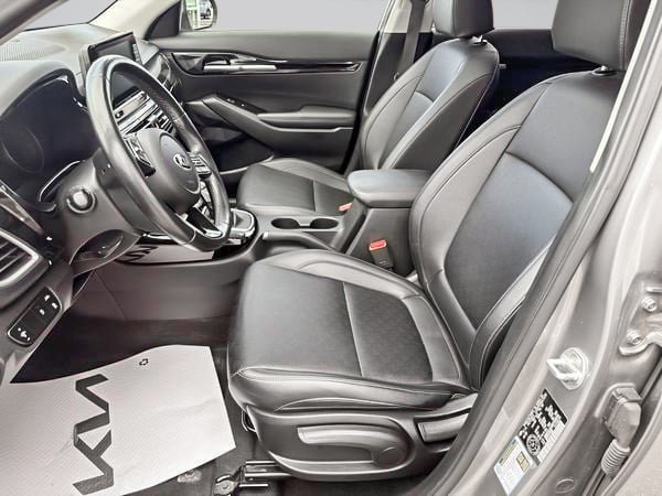 2021 Kia Seltos EX AWD-12