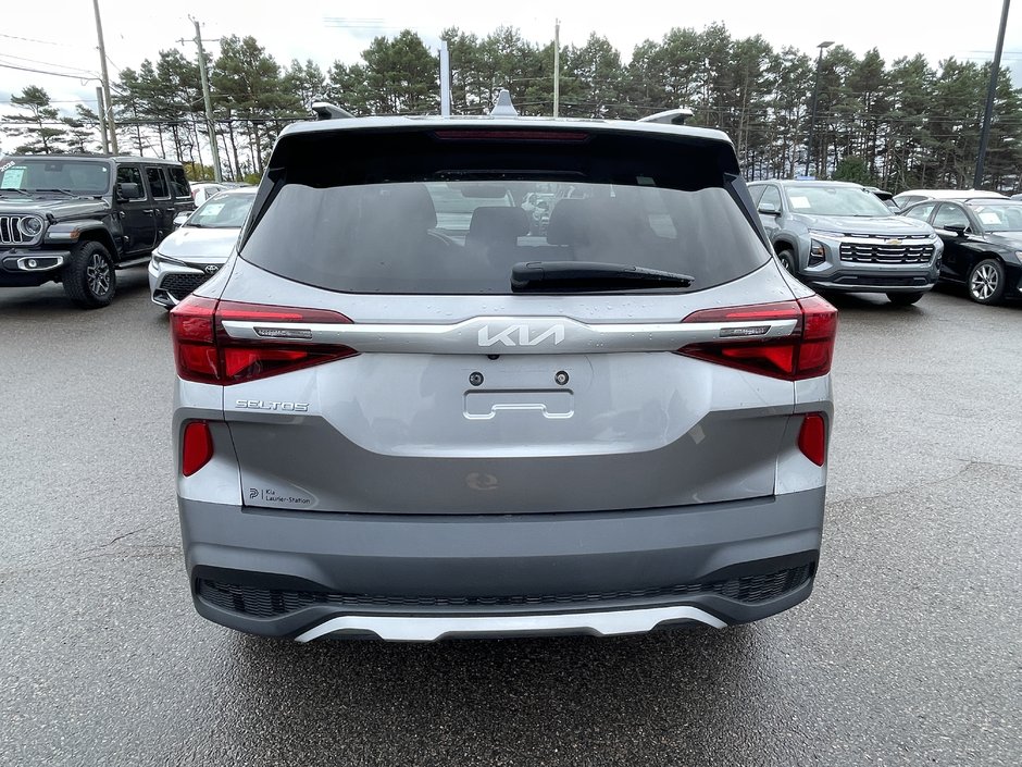 Kia Seltos LX 2022-5