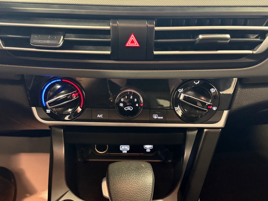 Kia Seltos LX 2023-21