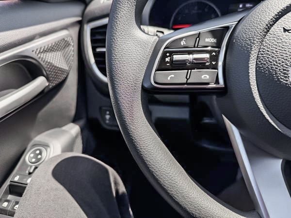 Kia Seltos LX AWD 2023-18