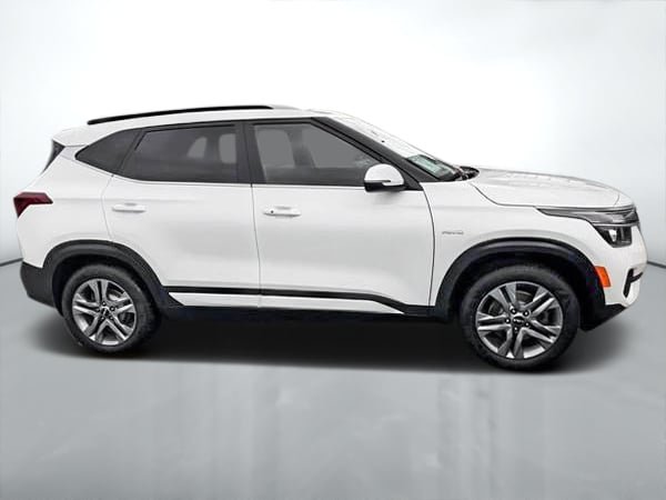 2023 Kia Seltos EX AWD-7