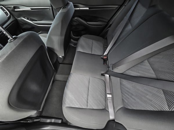 Kia Seltos LX 2023-15