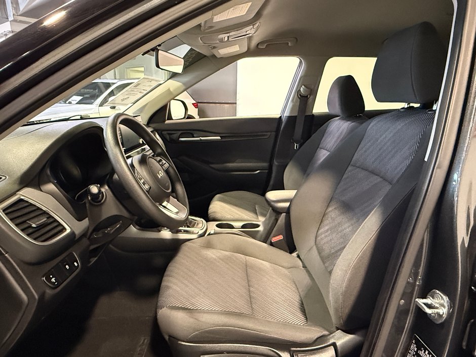 Kia Seltos LX 2023-12