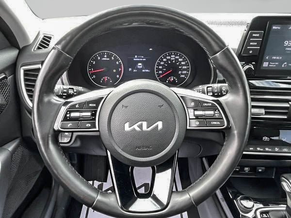 Kia Seltos EX 2023-16