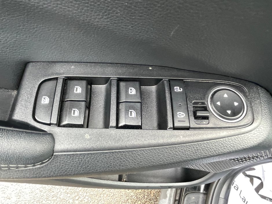 2023 Kia Seltos EX PREMIUM-8