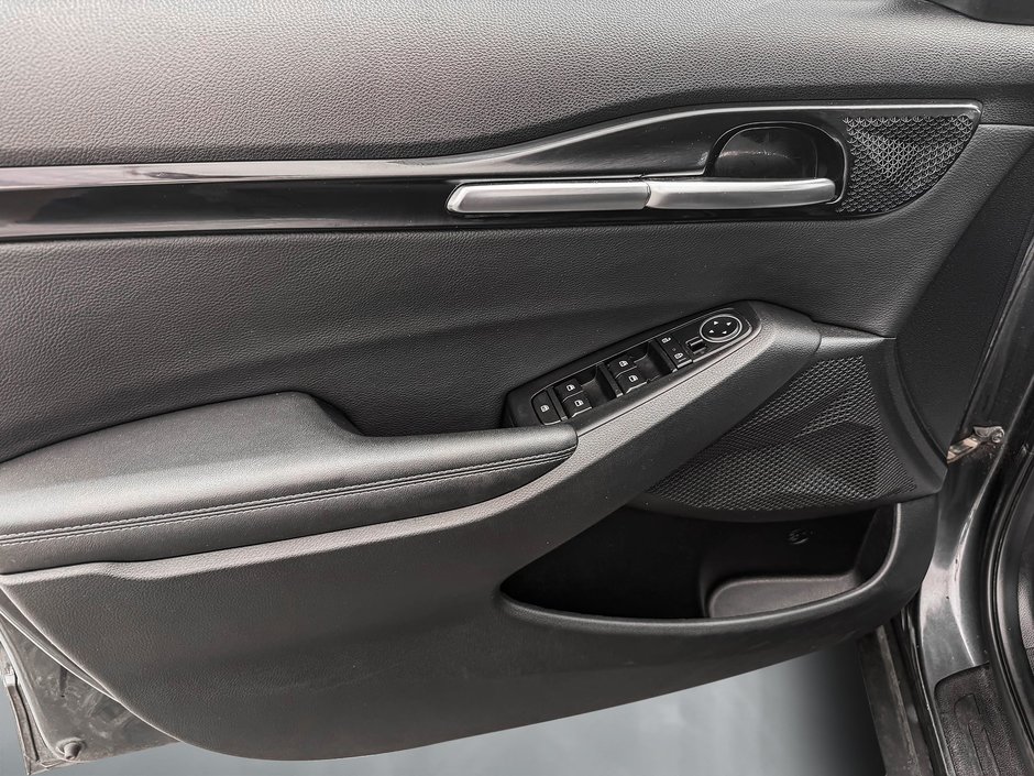 2023 Kia Seltos EX PREMIUM AWD-9