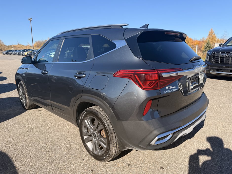 2023 Kia Seltos EX AWD-4
