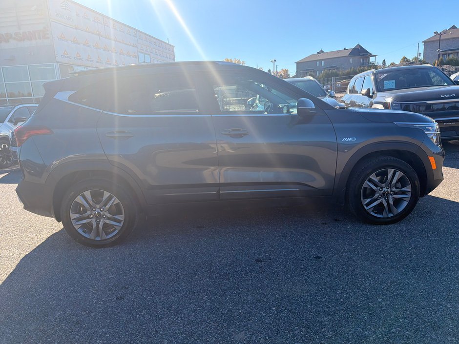 2023 Kia Seltos EX AWD-7
