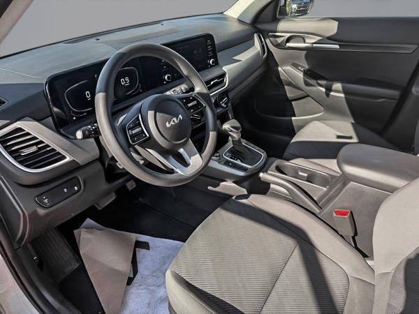2024 Kia Seltos LX FWD-15