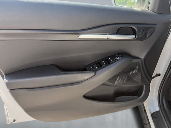 2024 Kia Seltos LX FWD-10