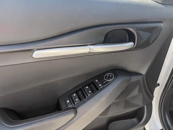 2024 Kia Seltos LX FWD-11