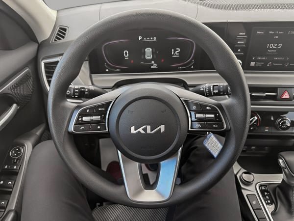 2024 Kia Seltos LX AWD-17