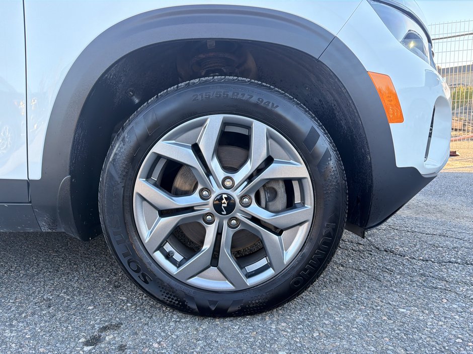 2024 Kia Seltos EX AWD-9
