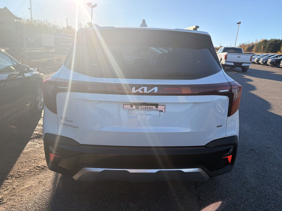 2024 Kia Seltos EX AWD-5