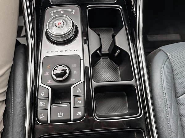 Kia Sorento hybride rechargeable SX AWD 2025-26