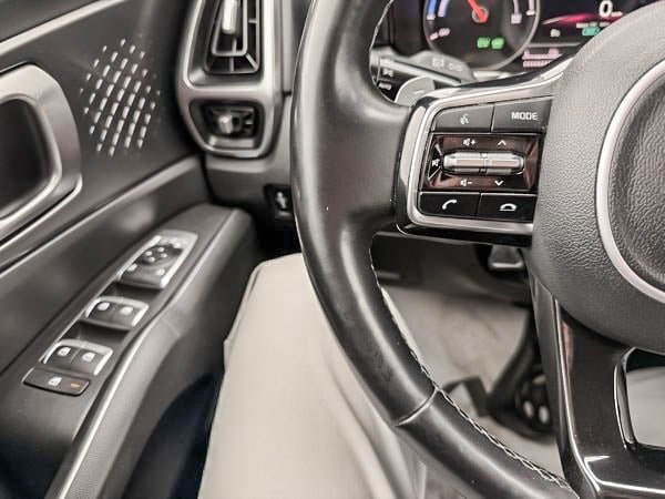 Kia Sorento hybride LX AWD 2023-17