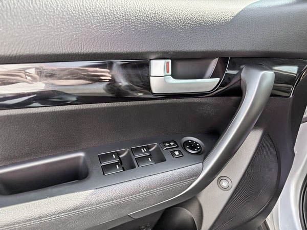 2015 Kia Sorento LX FWD-11
