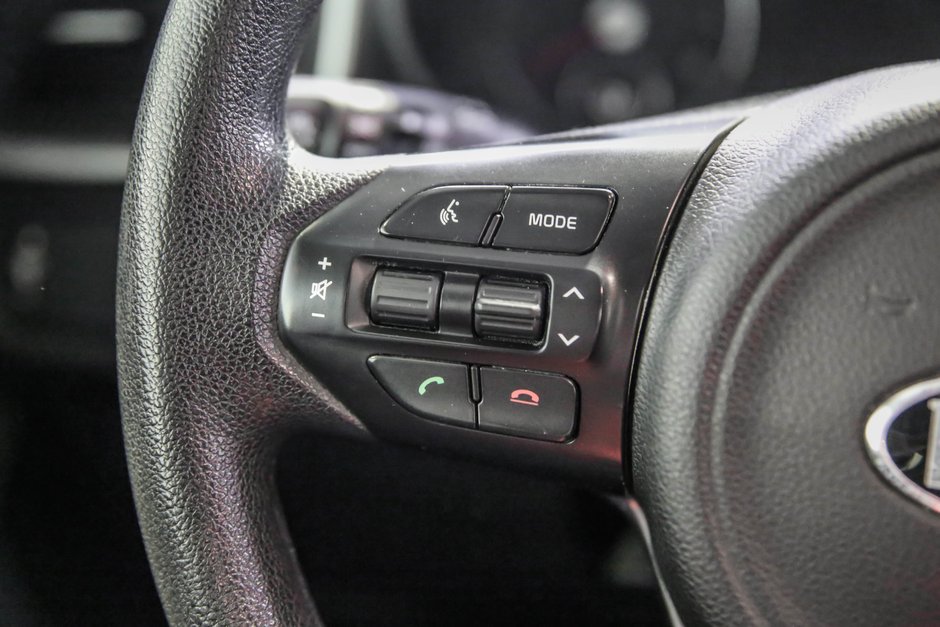 Kia Sorento LX 2016-14