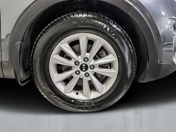 2020 Kia Sorento LX+-9