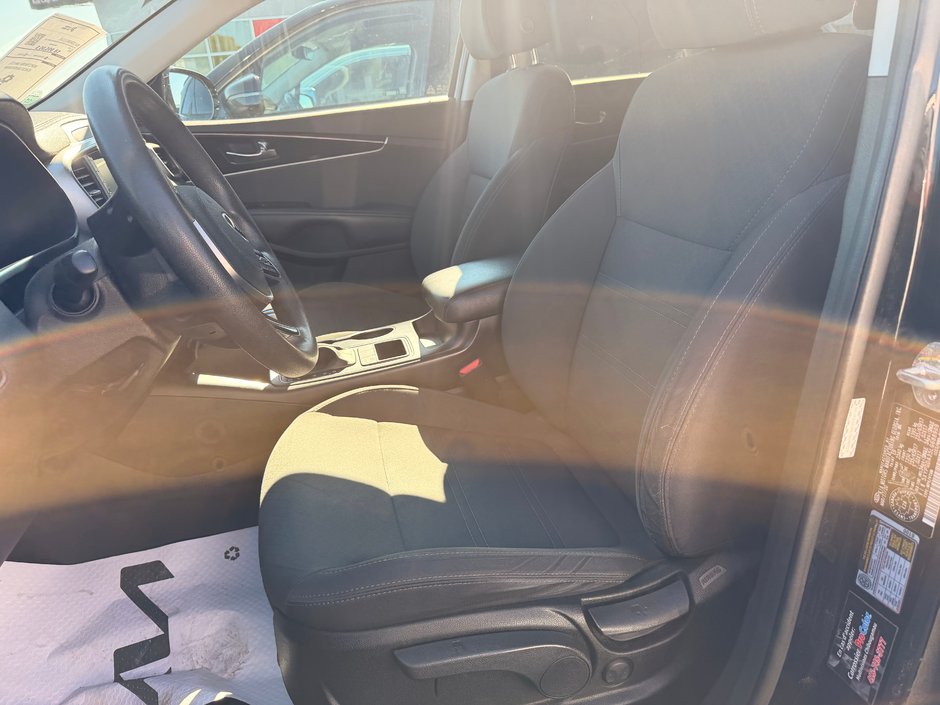 Kia Sorento LX 2.4L 2020-11