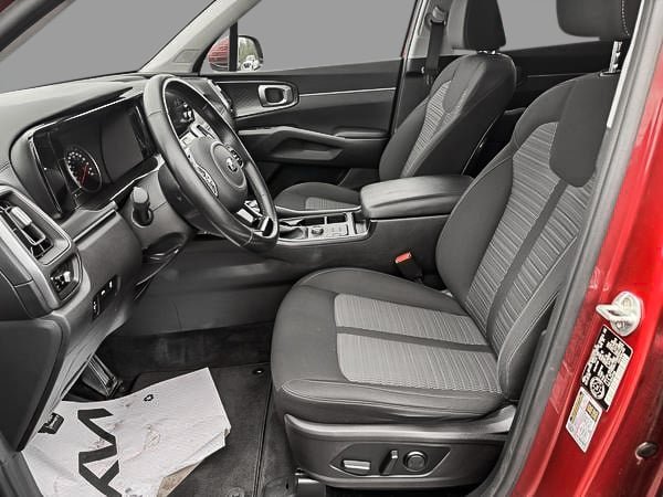 2021 Kia Sorento LX PREMIUM-12