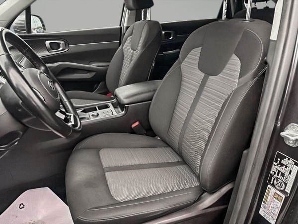 2021 Kia Sorento LX 2.5L-13