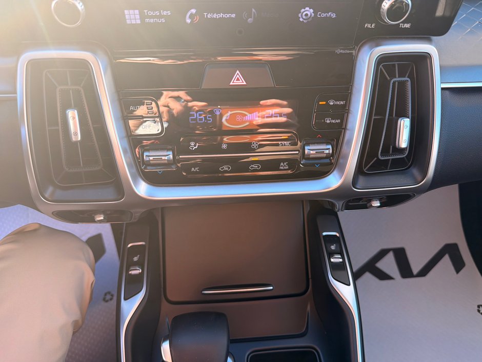 2021 Kia Sorento LX PREMIUM AWD-18