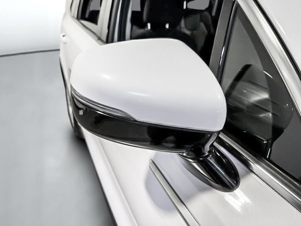 2022 Kia Sorento lx +-8