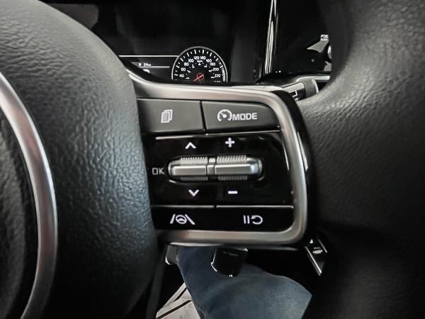 Kia Sorento LX+ 2023-8