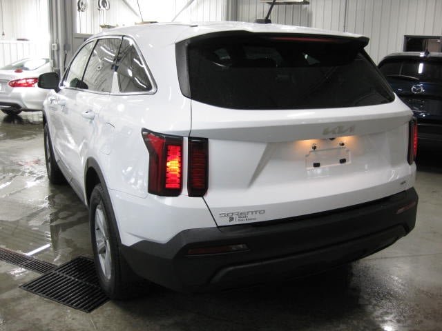 2023 Kia Sorento LX premium-3