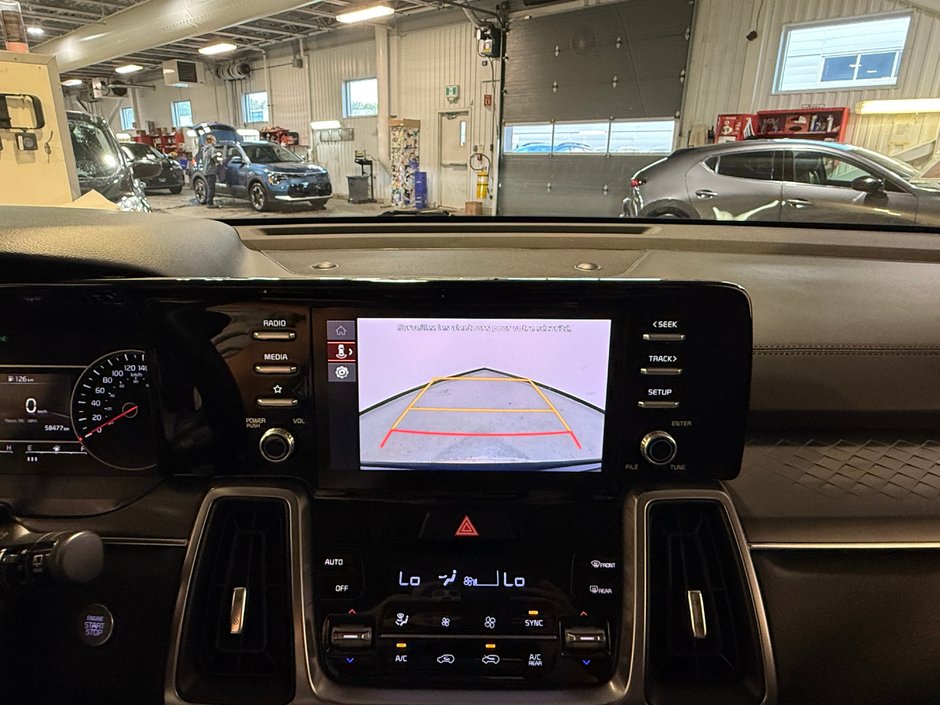 2023 Kia Sorento LX PREMIUM-20