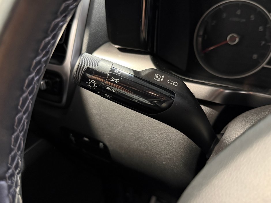 2023 Kia Sorento LX PREMIUM-16